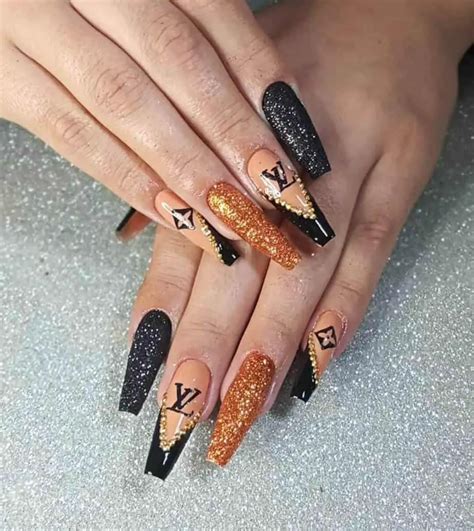 louis vuitton nails gold